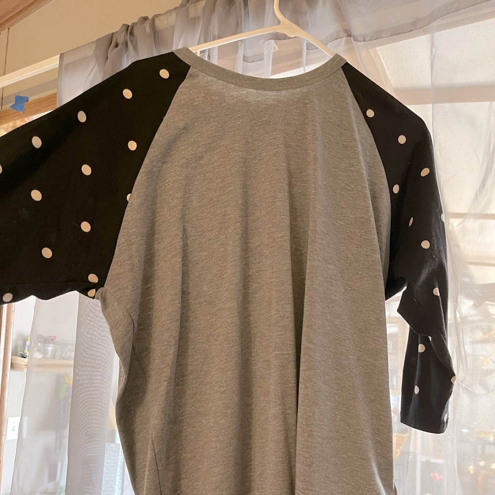 Lularoe tee